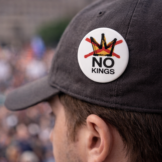 No Kings Button Pin – Anti Crown Statement